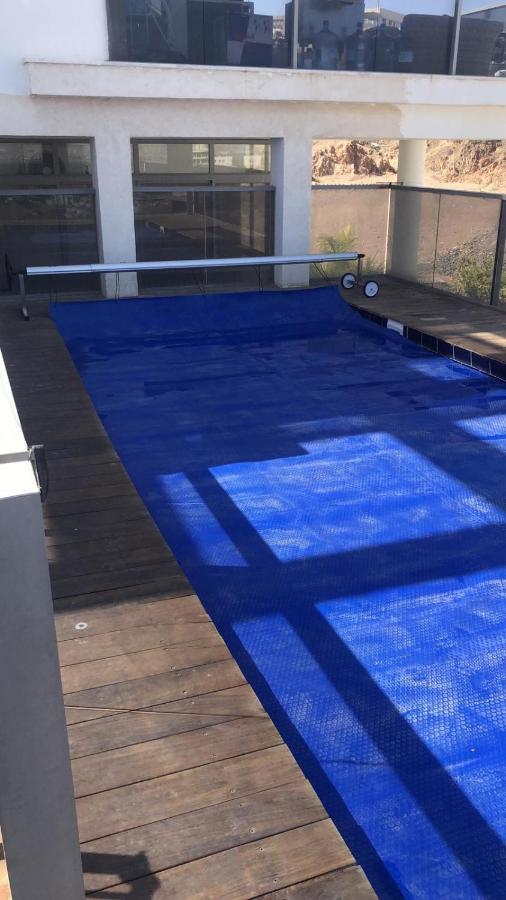 엘라트 Stunning Penthouse With Sea Views And Private Heated Pool 아파트 외부 사진