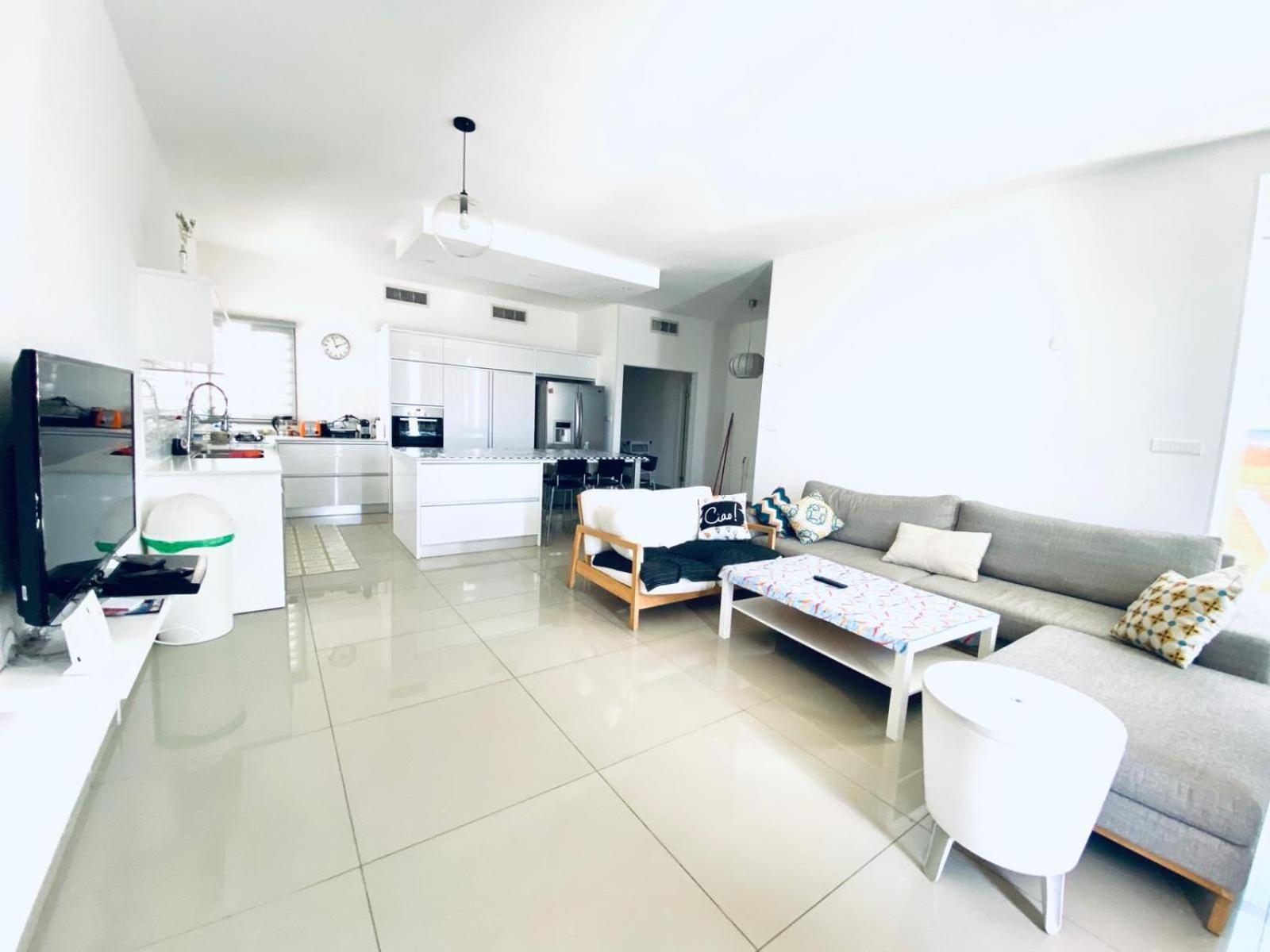 엘라트 Stunning Penthouse With Sea Views And Private Heated Pool 아파트 외부 사진