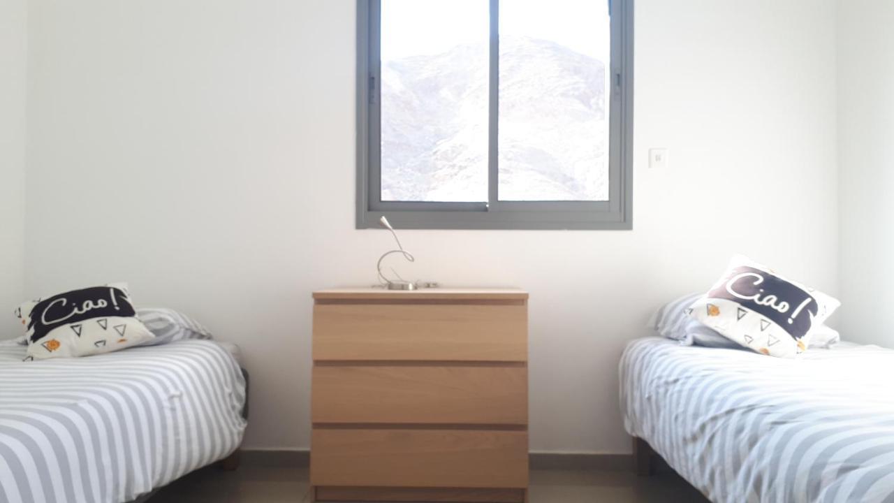 엘라트 Stunning Penthouse With Sea Views And Private Heated Pool 아파트 외부 사진